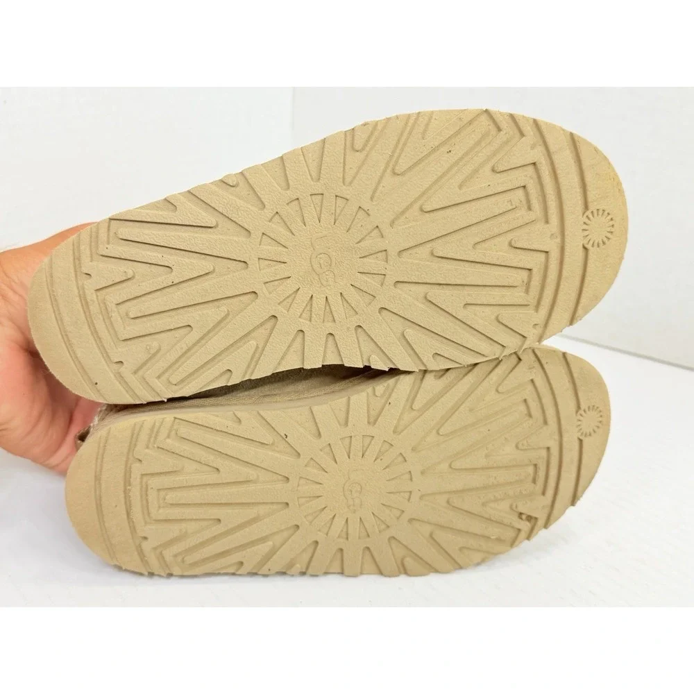 UGG‎ Tazz Platform Slippers Mustard Seed Suede Youth US 4 Kids 1143774K